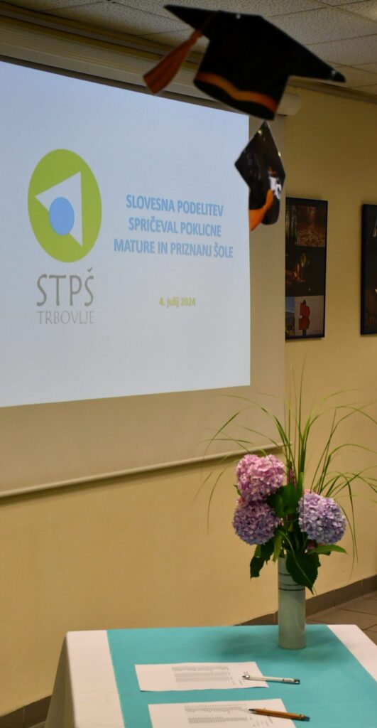 Podelitev spričeval poklicne mature