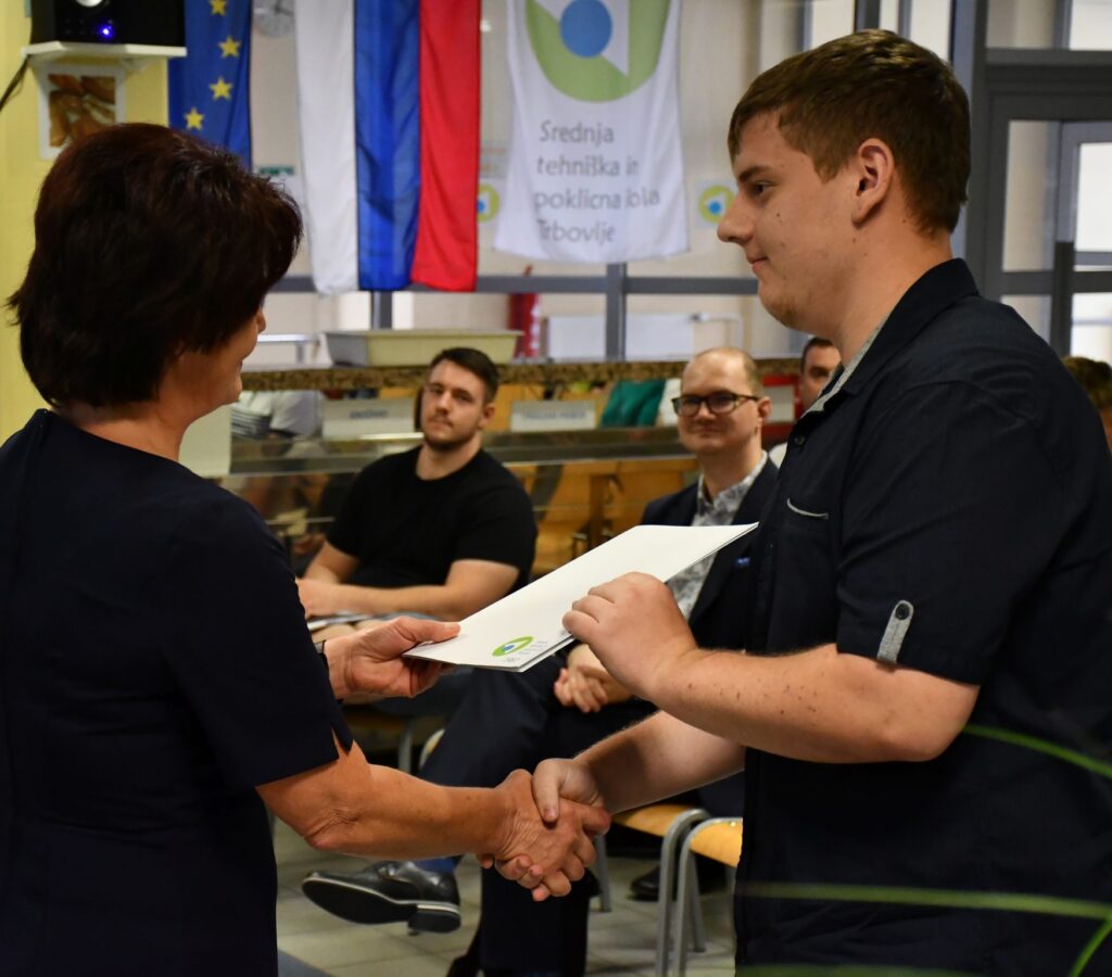 Podelitev spričeval poklicne mature