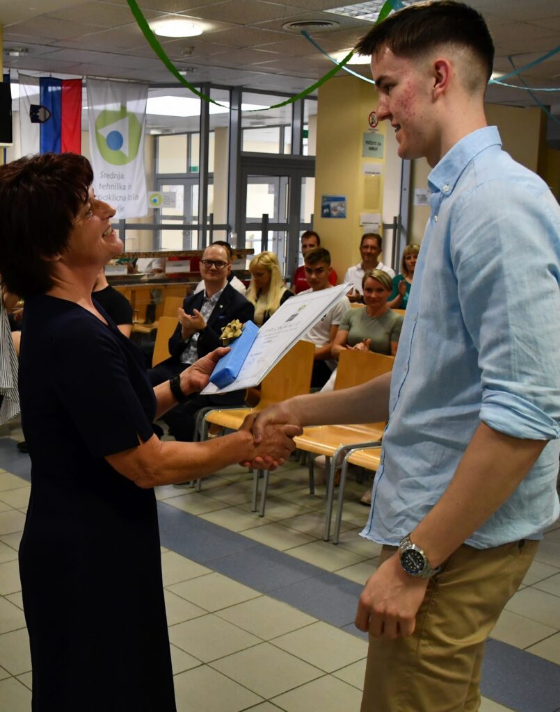 Podelitev spričeval poklicne mature