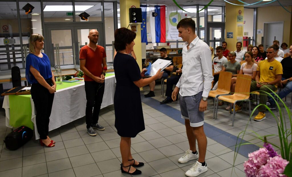 Podelitev spričeval poklicne mature