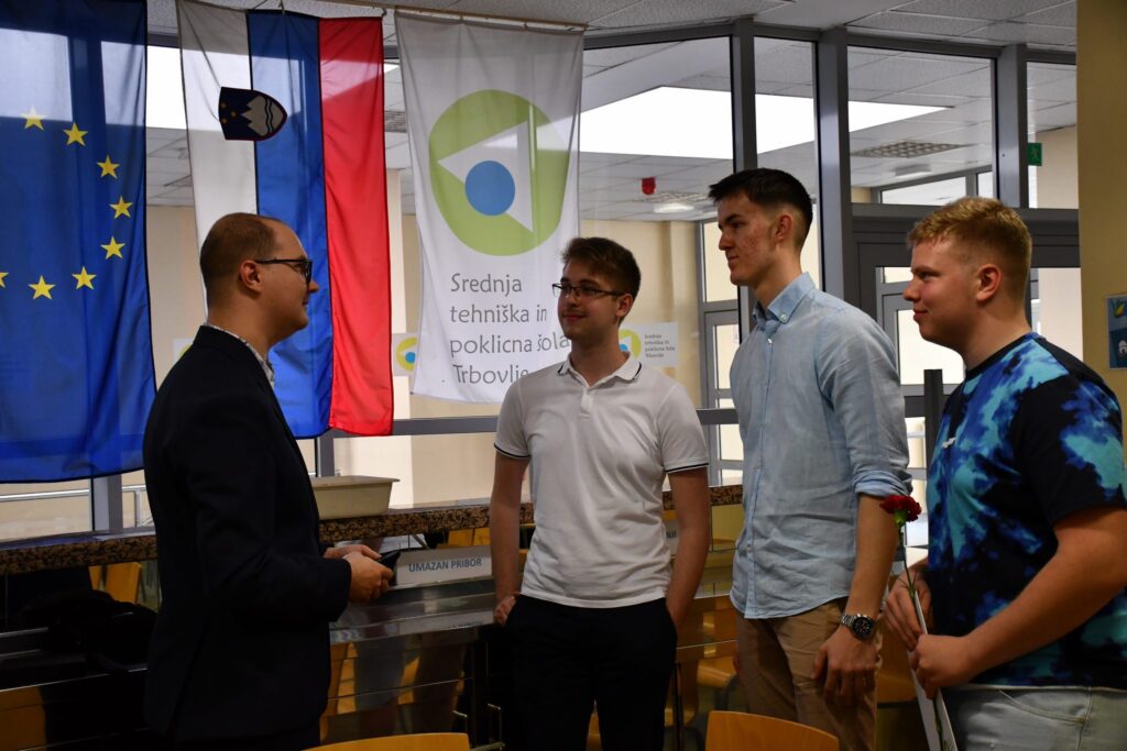 Podelitev spričeval poklicne mature