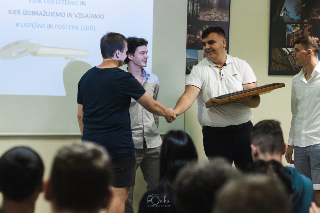 Podelitev spričeval poklicne mature