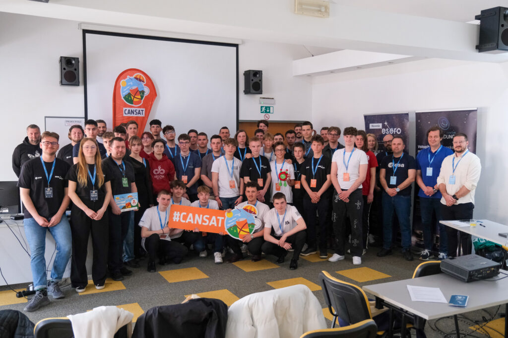 Cansat skupinska